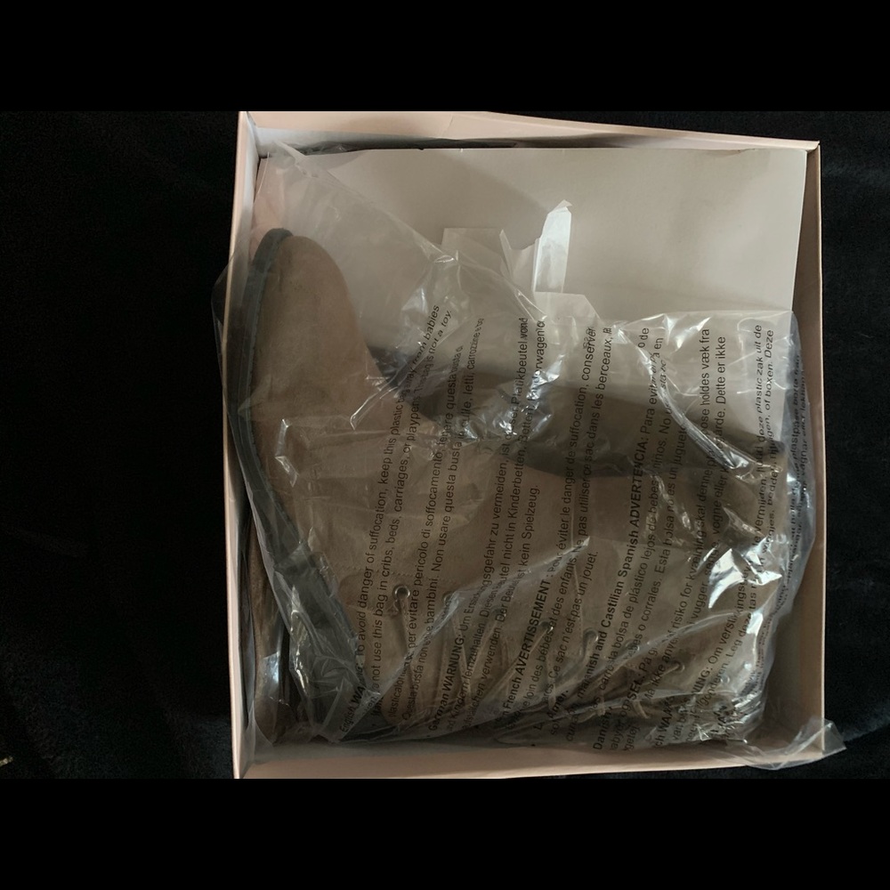 Brienne Lace-up Back Boot - Picture 3 of 6